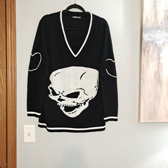Shein Curvy Halloween Skull Sweater - Picture 5 of 9
